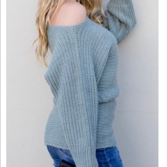 Off shoulder knit sweater - Picture 3 of 11